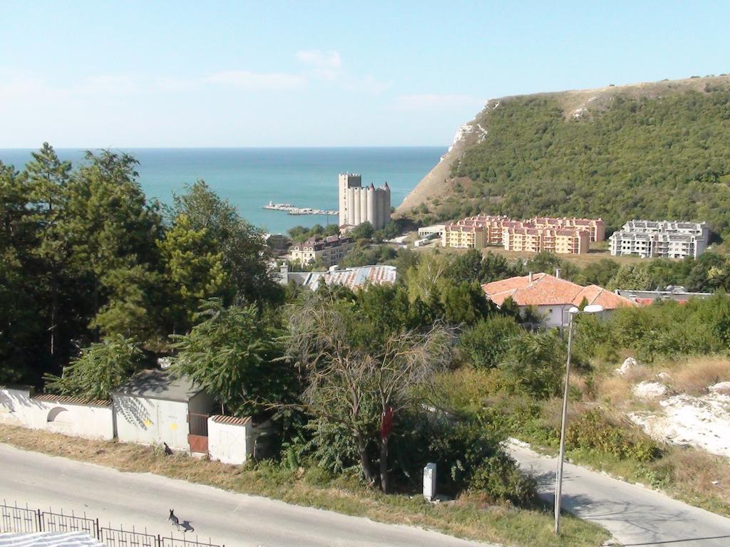 Aparthotel Prostor Каварна Екстер'єр фото