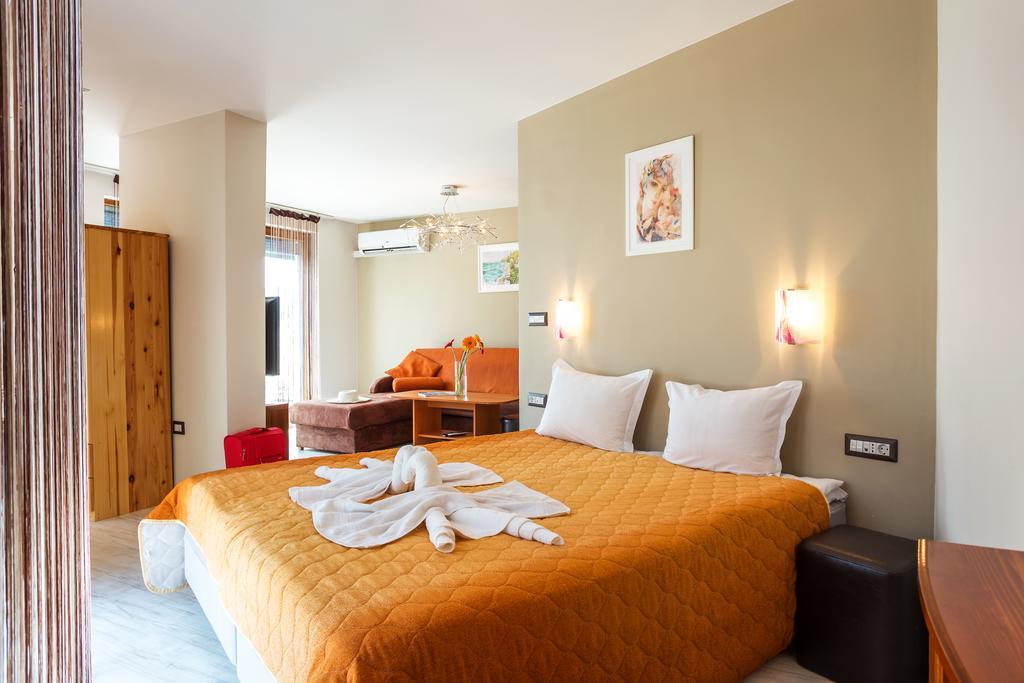 Aparthotel Prostor Каварна Екстер'єр фото